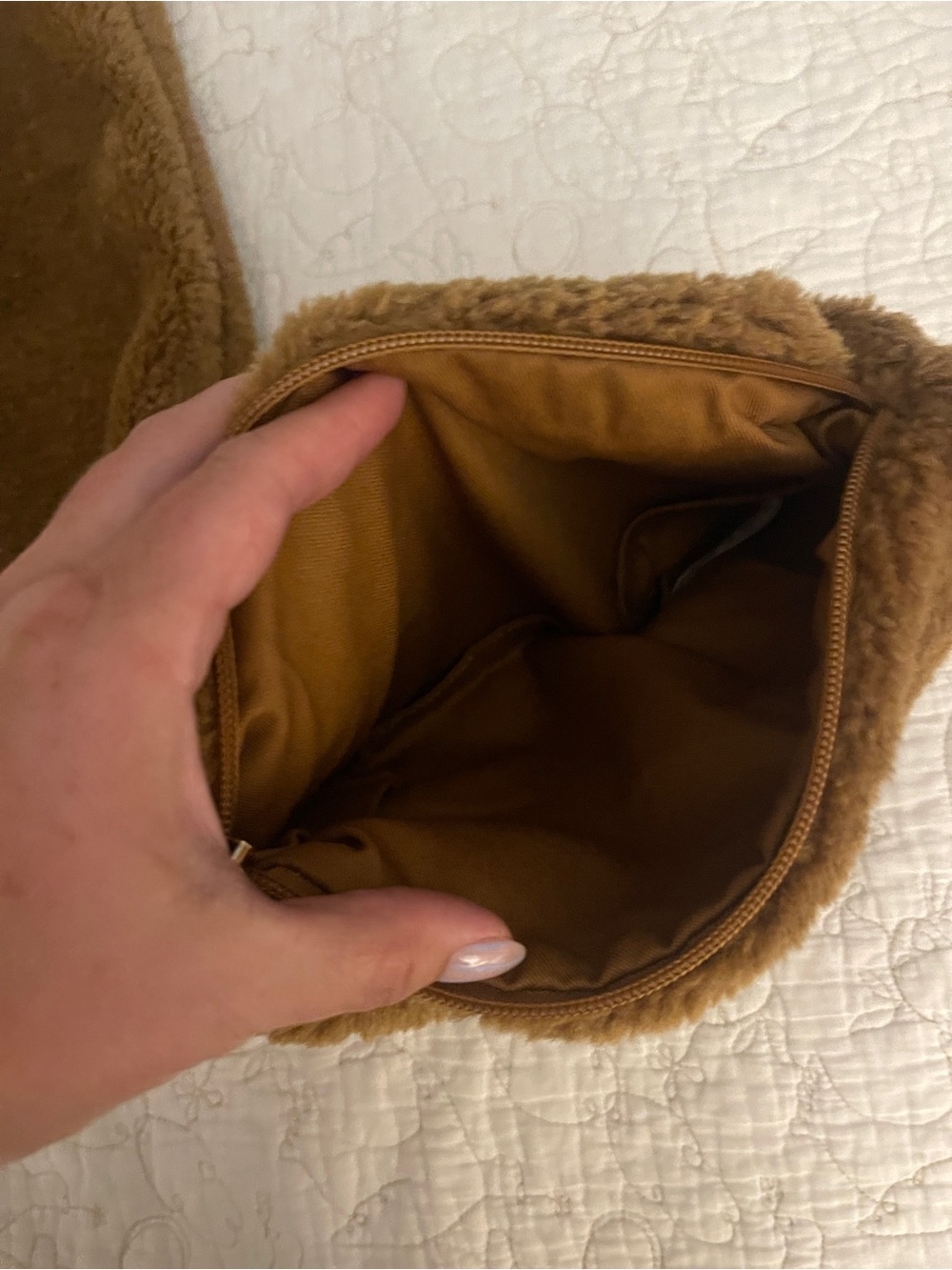 NWT Anthropologie Love Knot Slouchy Bag Large Hobo Tote Faux Fur Brown - Picture 8 of 8